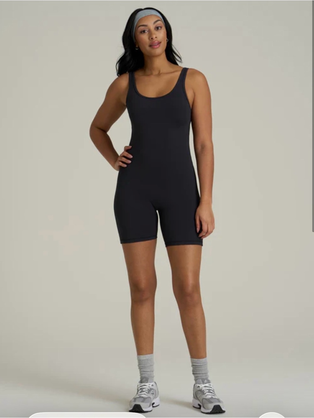Sleek Black Scoop-Neck Sleeveless Romper - Picture 1 of 3